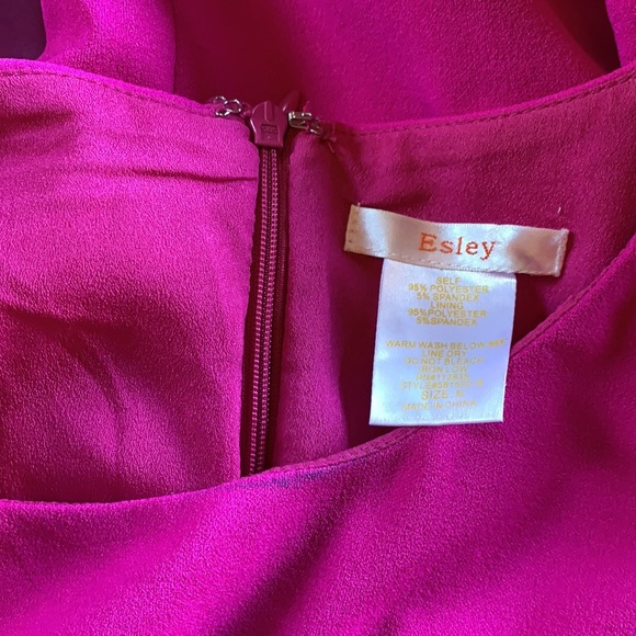 Dress - Picture 9 of 9